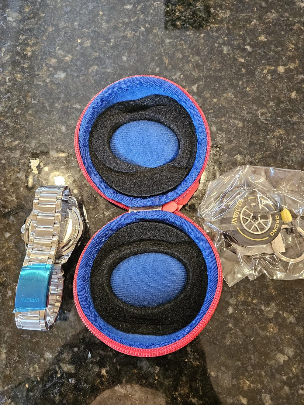 Invicta 001-GA-M-102 46mm Blue & Red Bezel Steel Watch Travel Case & Keychain